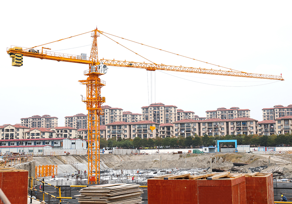 QTZ80 (5810、6010) 6T Crane Jib Chiều dài 36/42/48/52/60M