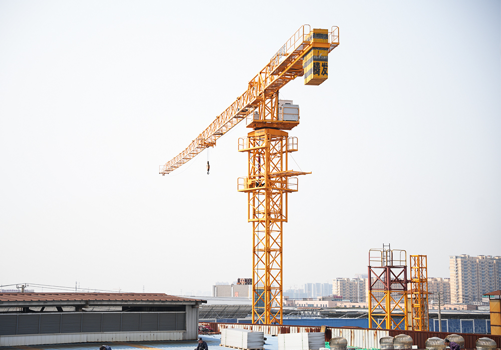 QTP160 (7015) Crane Tower không có chiều dài JIB 70m 70m