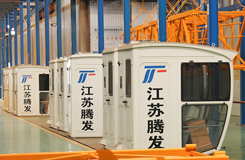 Cần cẩu tháp ngực trần: Hướng dẫn toàn diện cho xây dựng hiện đại